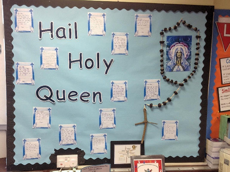 Hail Holy Queen class display