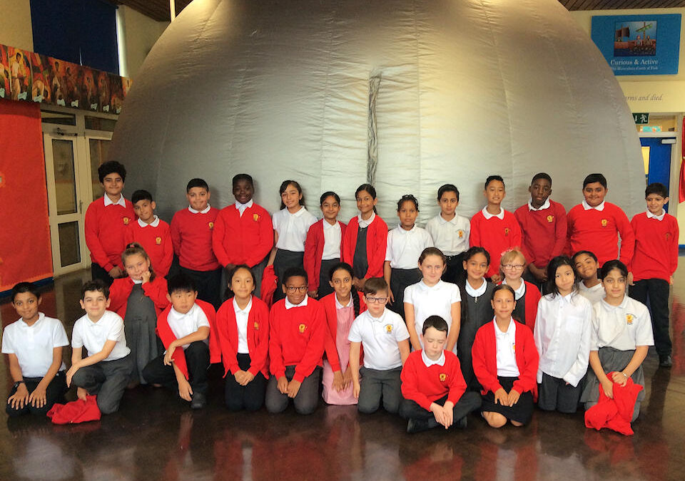 Year 5 at the Mobile Planetarium